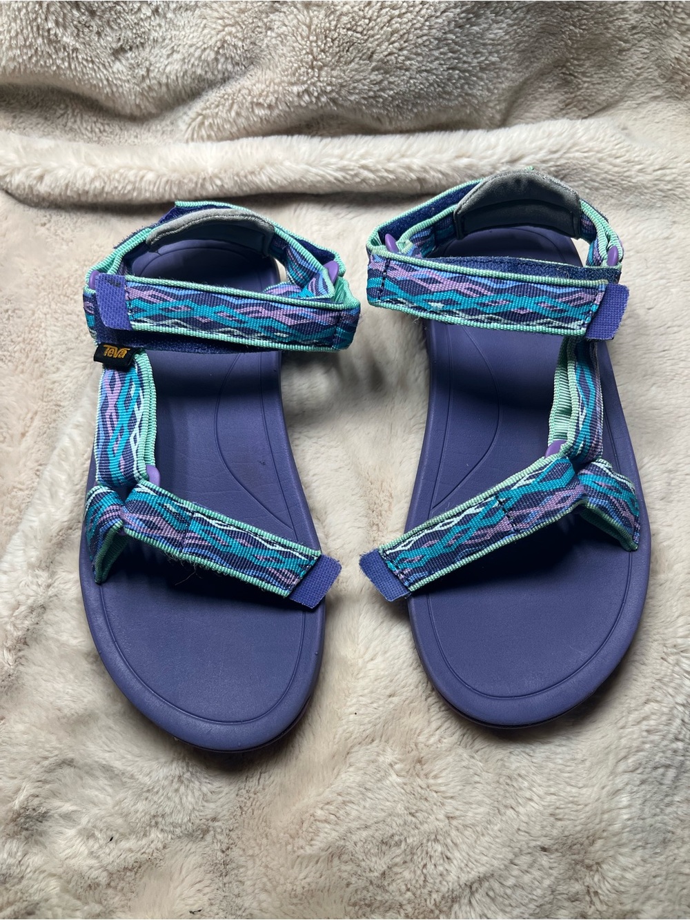 Teva Hurricane XLT2 Youth Kids Sandals – Big Kids US 4 / UK 3 / EU 36